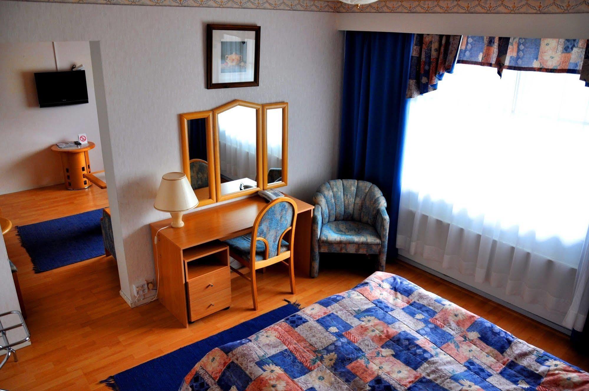 Hotelli Hiittenharju Harjavalta 外观 照片